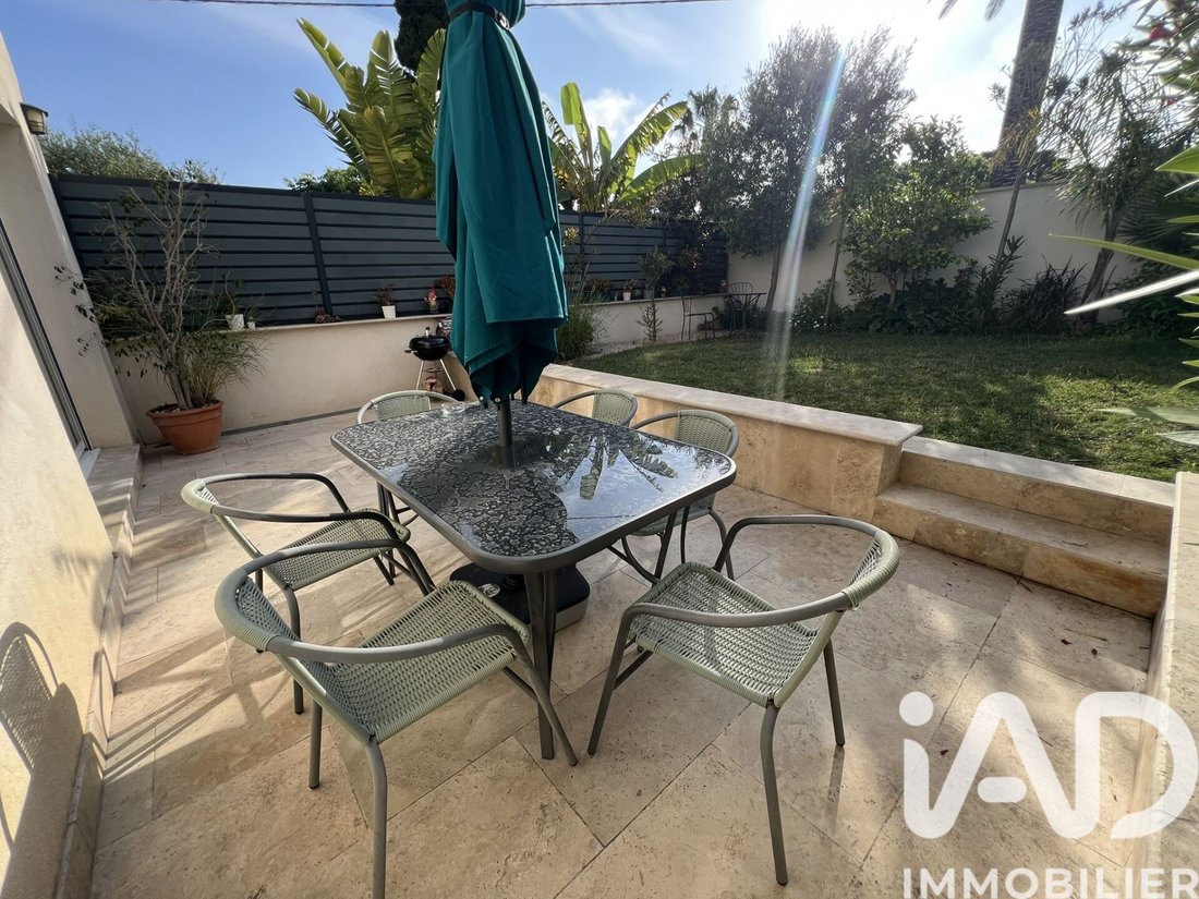 House in Six-Fours-les-Plages, Provence-Alpes-Côte d'Azur, France 2 - 17918948