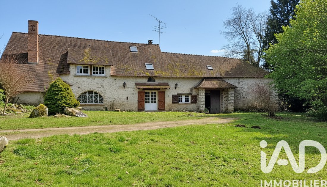 House in Guigneville-sur-Essonne, Ile-de-France, France 2 - 16982345