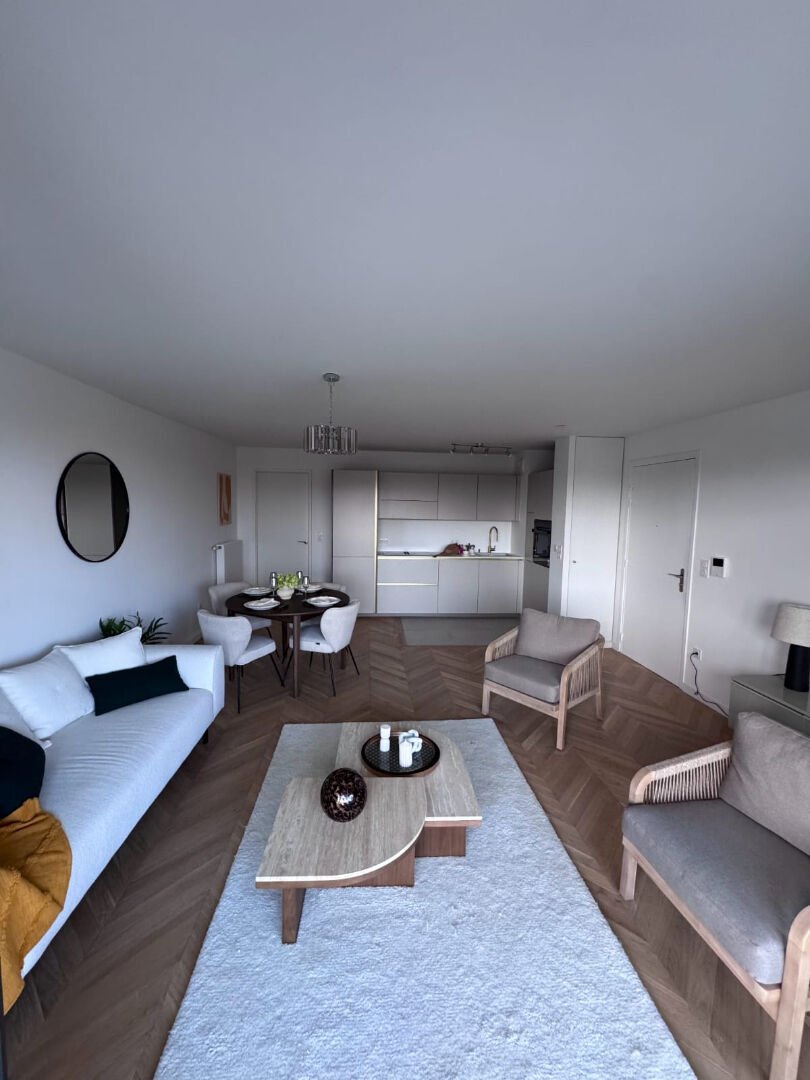 Apartment in Centre Ville, Suresnes, France 2 - 17915039