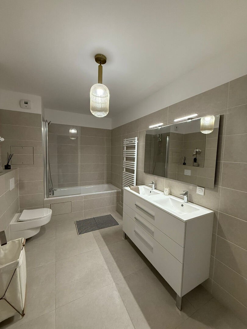 Apartment in Centre Ville, Suresnes, France 5 - 17915039