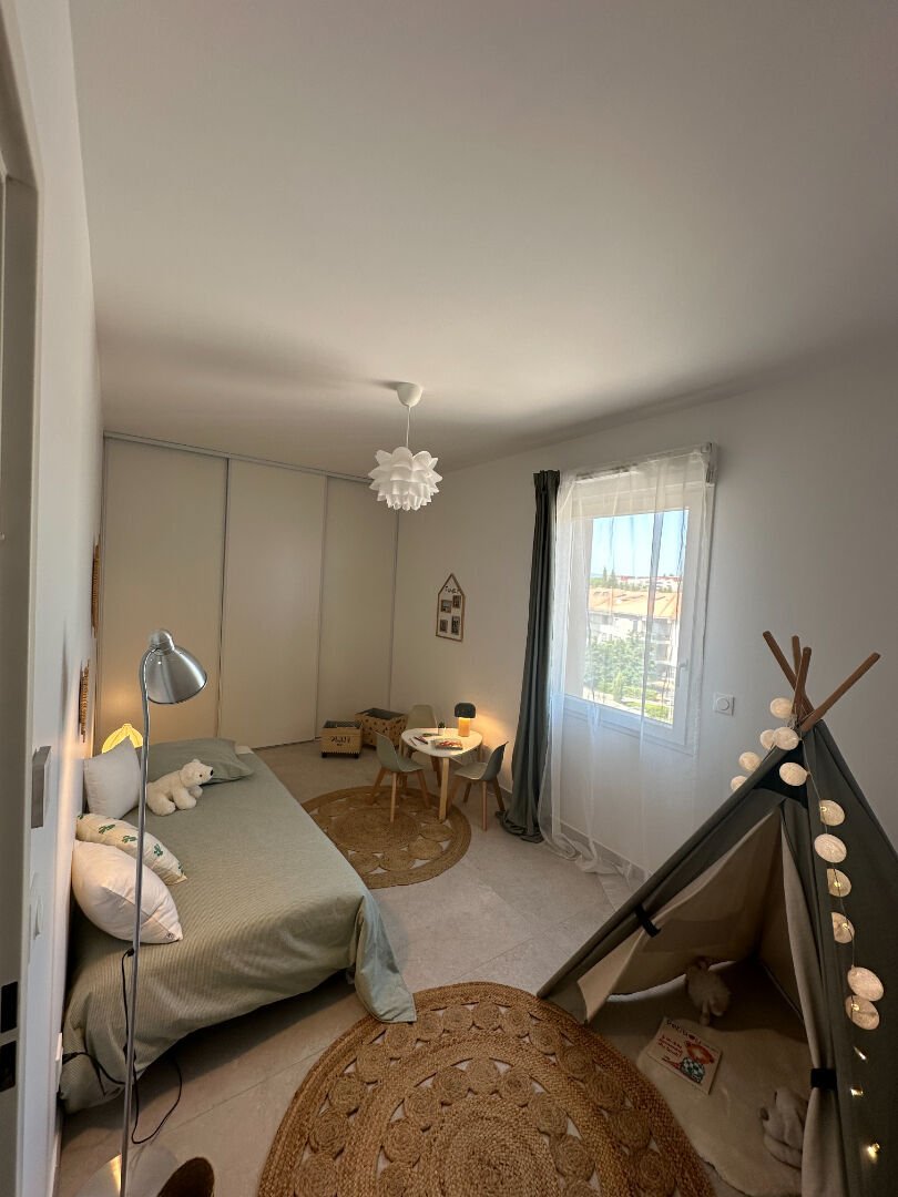 Apartment in Saint-Laurent-du-Var, Provence-Alpes-Côte d'Azur, France 2 - 17914747