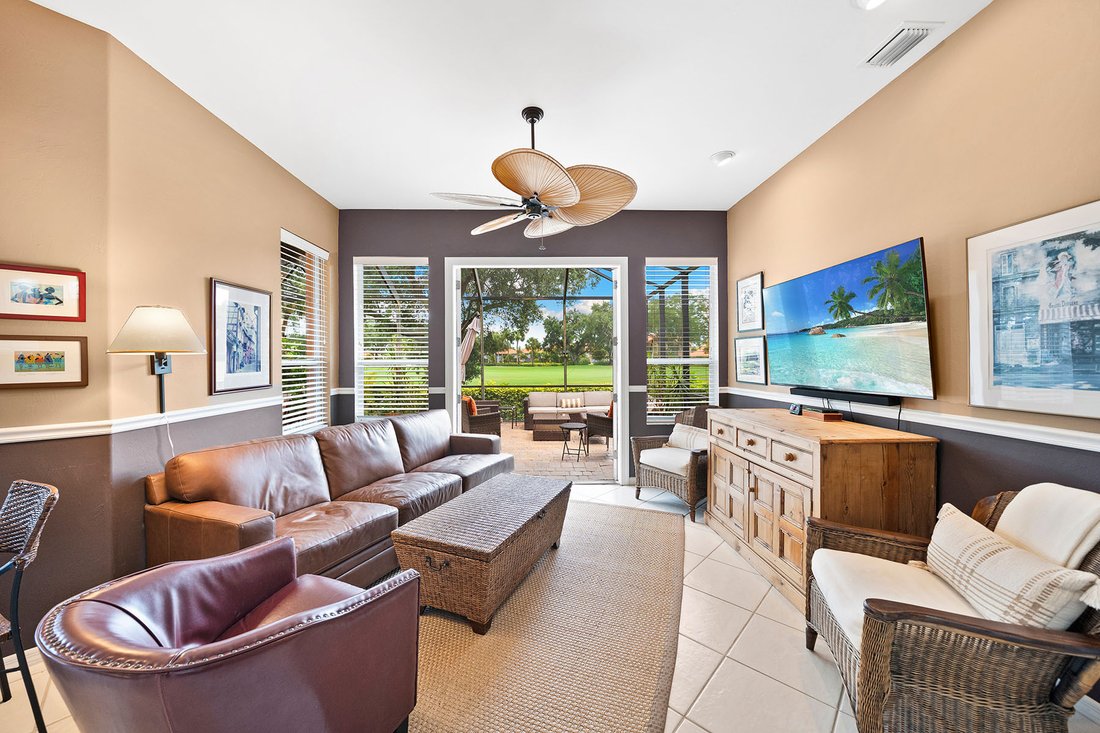 Bonita Springs, Florida, United States 2 - 17915595