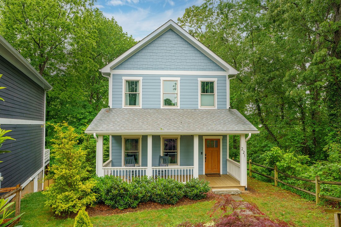 House in Asheville, North Carolina, United States 1 - 17915029