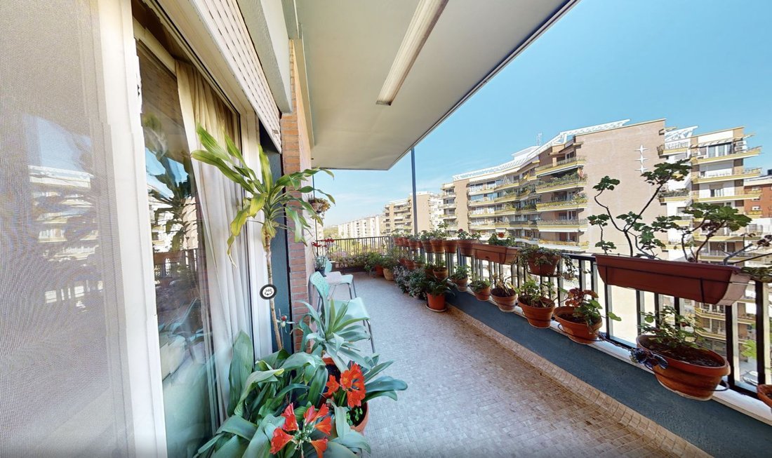 Apartment in Los Remedios, Seville, Spain 3 - 17547532