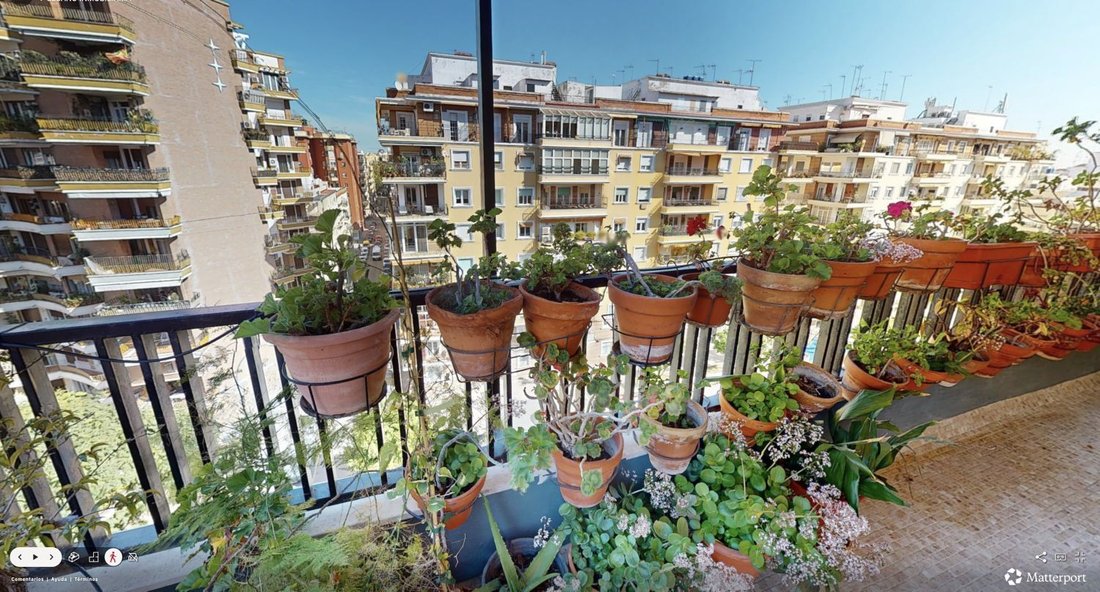 Apartment in Los Remedios, Seville, Spain 2 - 17547532