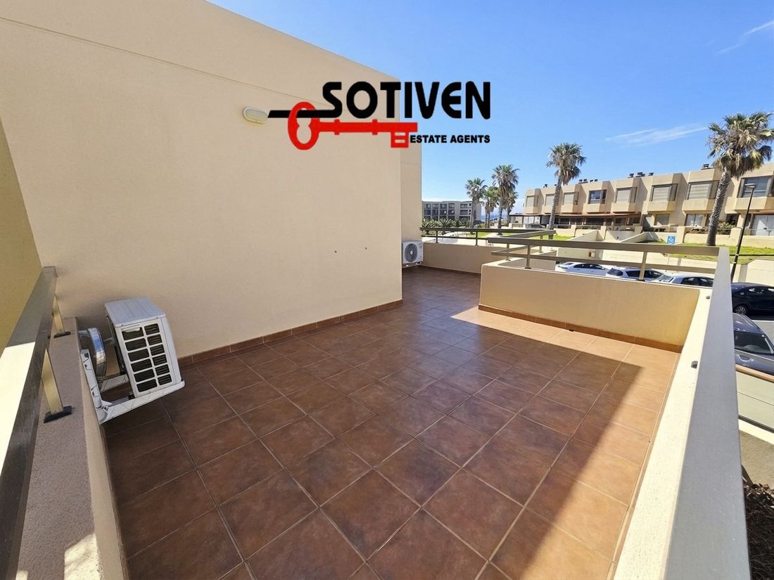 Townhouse in Granadilla de Abona, Canary Islands, Spain 3 - 17915795