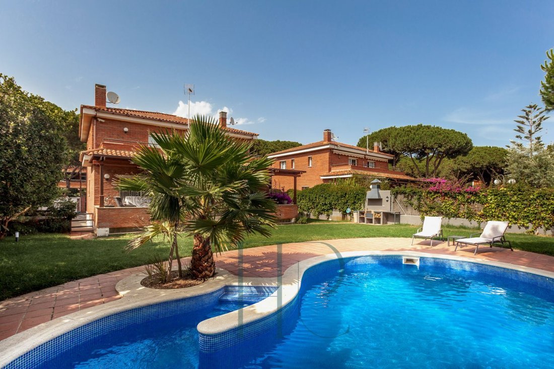 Chalet in Gava, Catalonia, Spain 2 - 17915812
