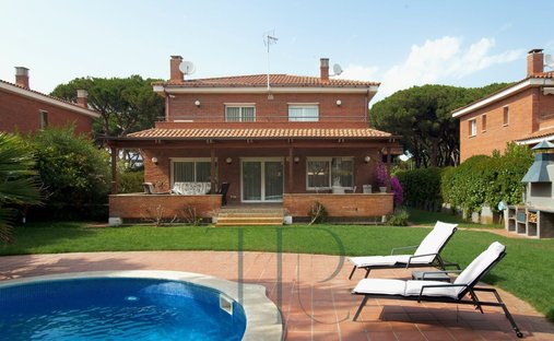Chalet in Gava, Catalonia, Spain 1