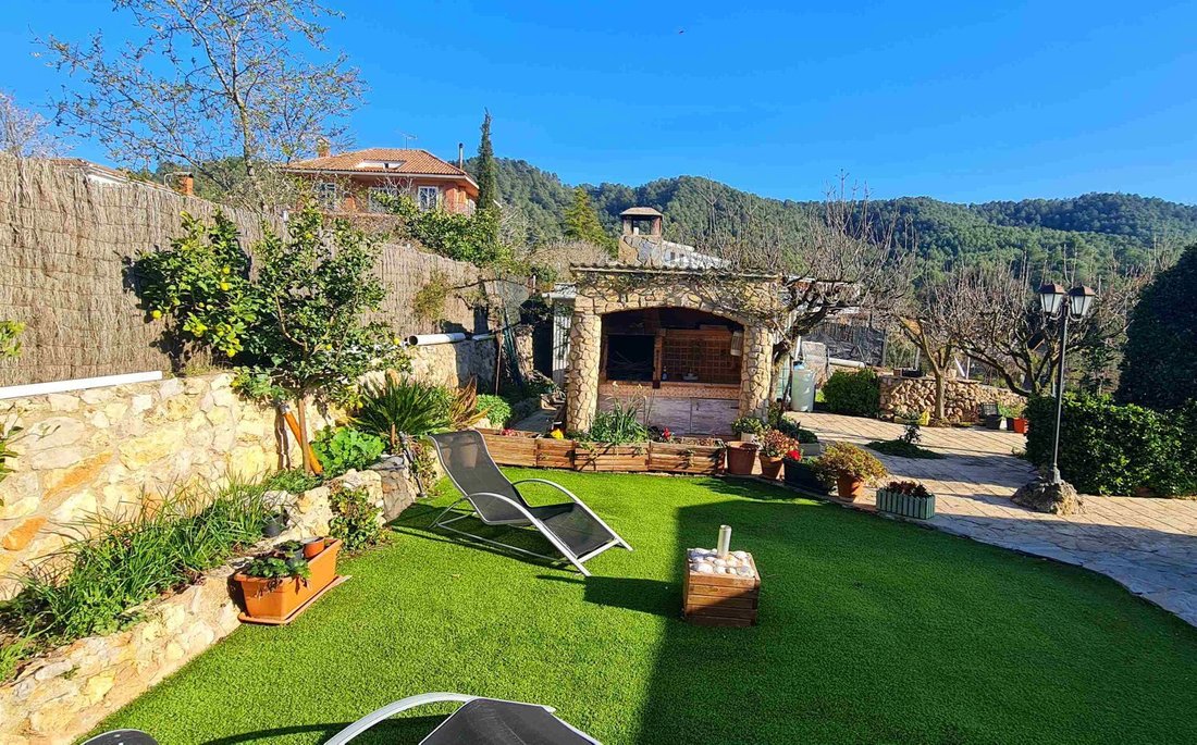 Chalet in Vallirana, Catalonia, Spain 3 - 17915796