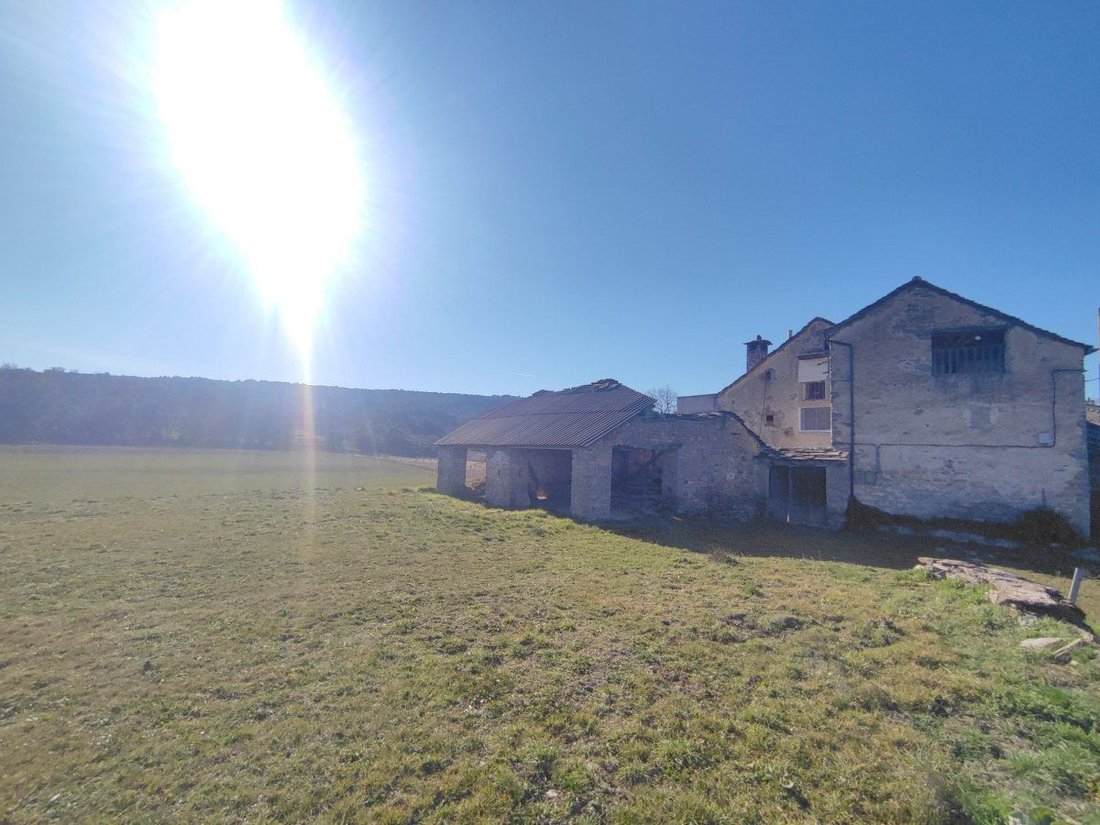 House in Ainsa-Sobrarbe / L'Ainsa-Sobrarbe, Aragon, Spain 2 - 17300661