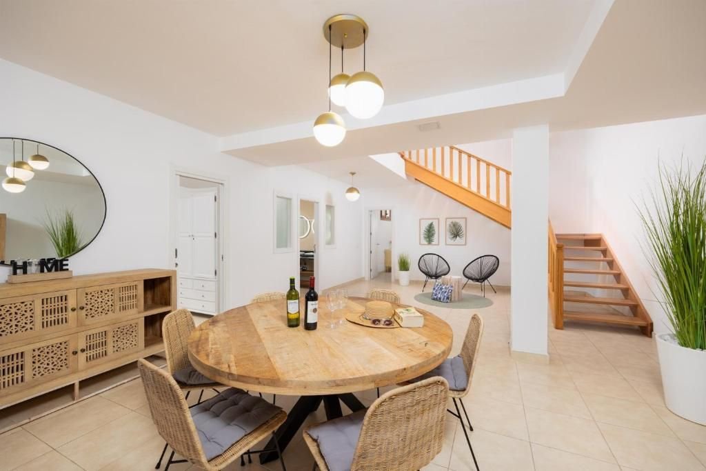 Villa in Playa Blanca, Yaiza, Spain 2 - 17915827