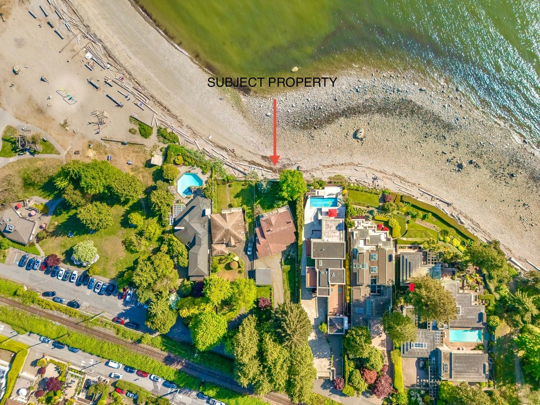 House in West Vancouver, British Columbia, Canada 1 - 17919099
