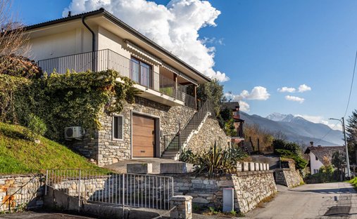 Villa in Masera, Piemont, Italien 1