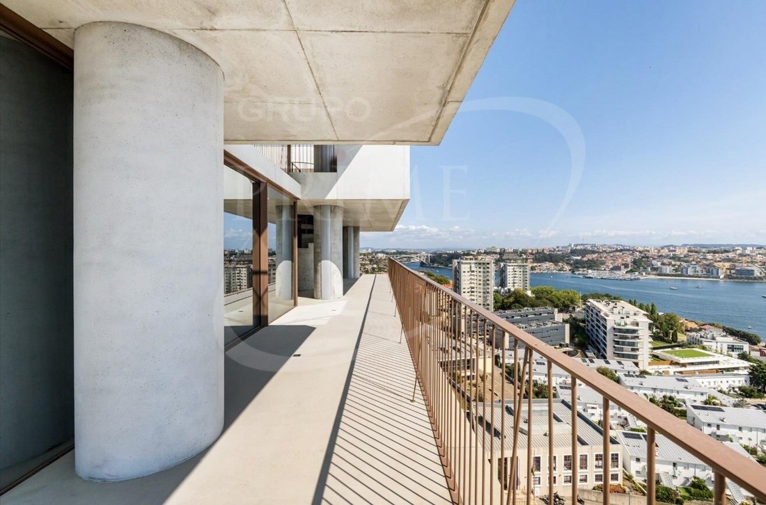 Apartment in Aldoar, Foz do Douro e Nevogilde, Porto District, Portugal 1 - 17879779