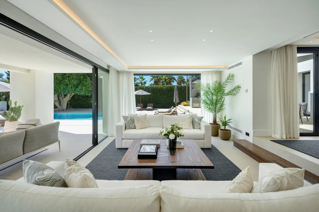Villa in Nueva Andalucia, Marbella, Spain 3 - 17923360