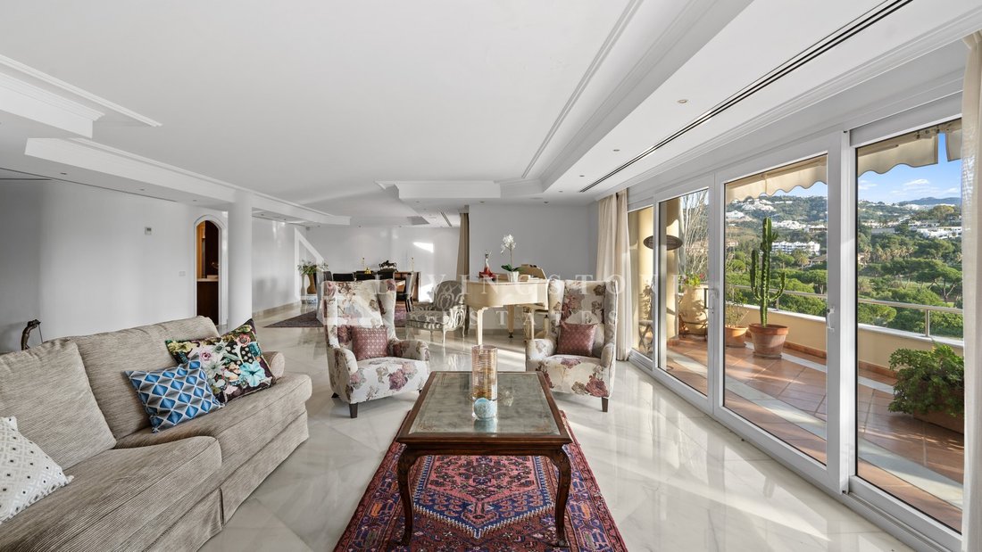 Villa in Rio Real, Marbella, Andalusia 4 - 17920219