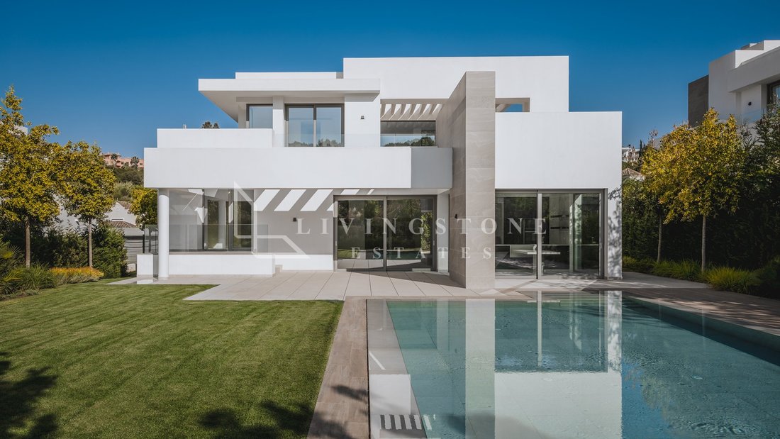 Villa in Estepona, Andalusia, Spain 1 - 17920644