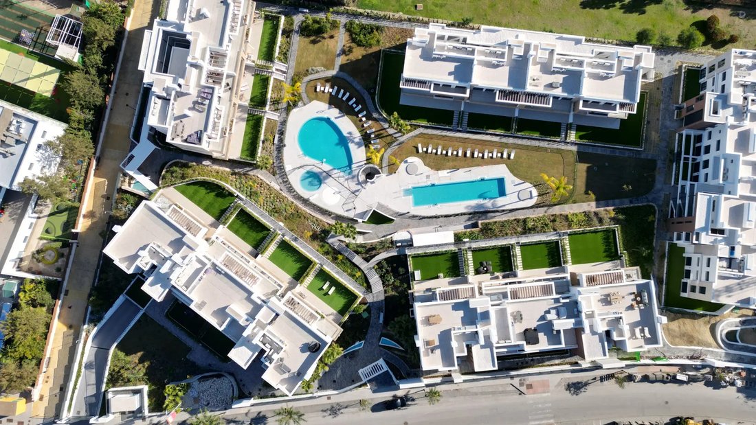 Penthouse in Atalaya-Isdabe, Estepona, Andalusia 5 - 17923633
