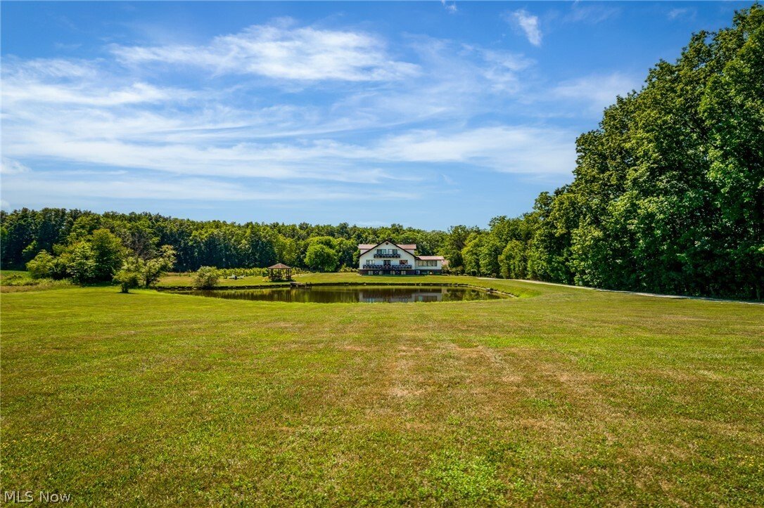 House in Geneva, Ohio, United States 2 - 17916634