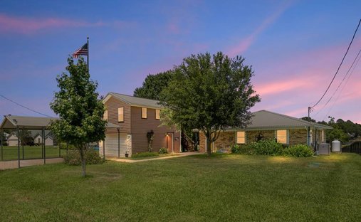 House in Trinidad, Texas, United States 1