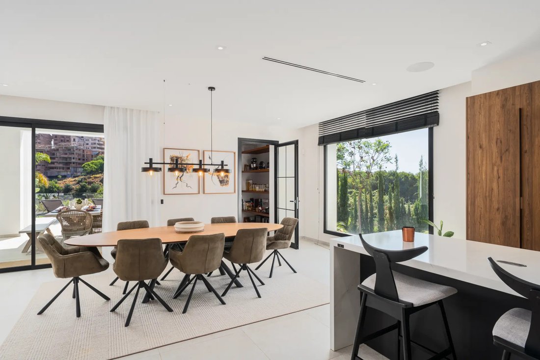 Villa in Elviria-Cabopino, Marbella, Spain 4 - 17923260
