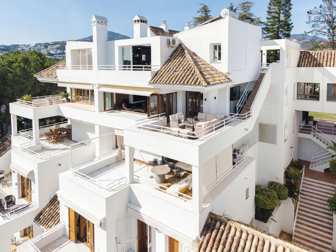 Apartment in Nueva Andalucia, Marbella, Spain 1 - 17923639
