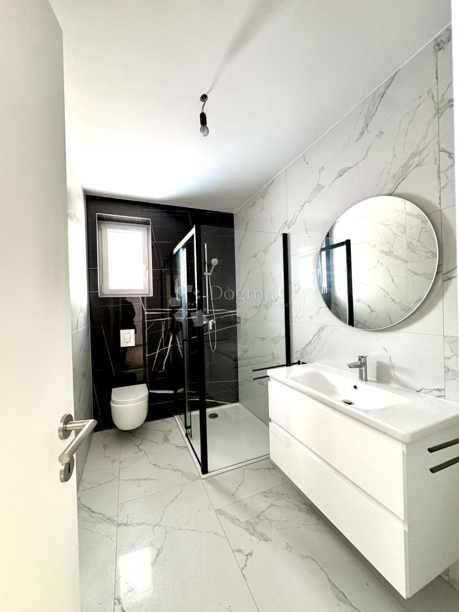 Apartment in Novigrad, Istria County, Croatia 5 - 17922392