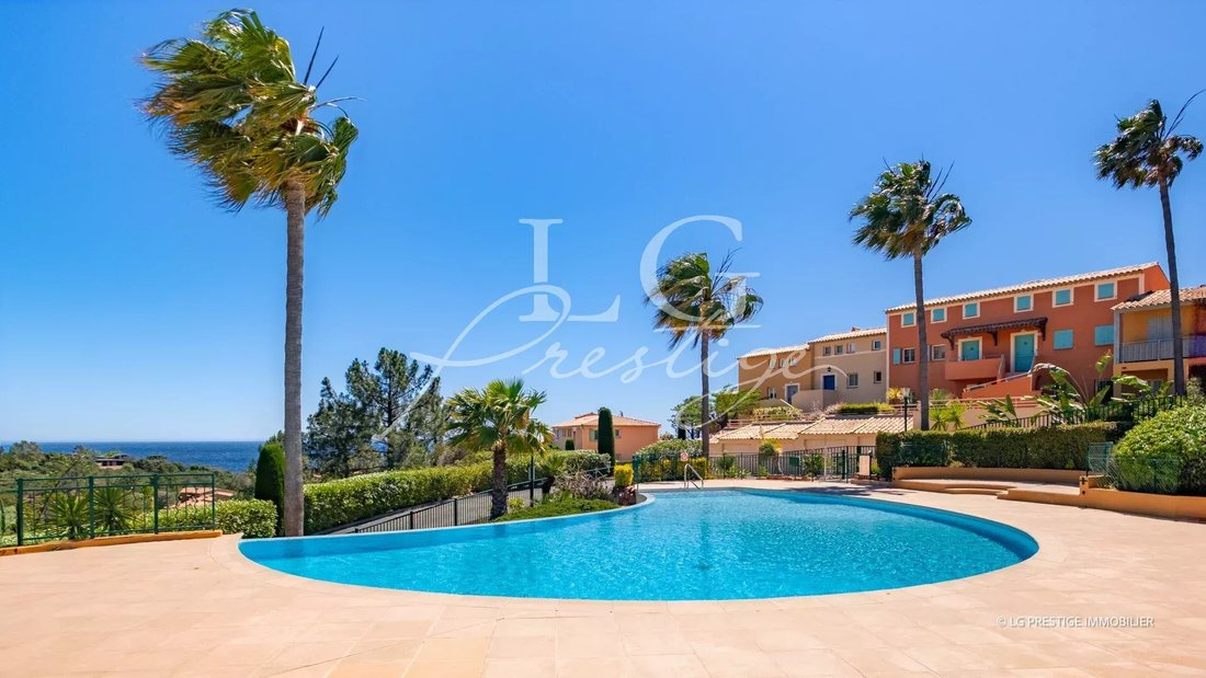 Villa a Théoule-sur-Mer, Provenza-Alpi-Costa Azzurra, Francia 1 - 17918537