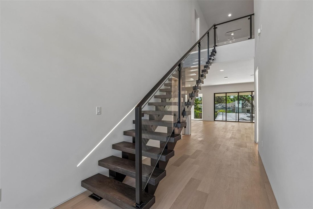 House in Tampa, Florida, United States 5 - 17922830
