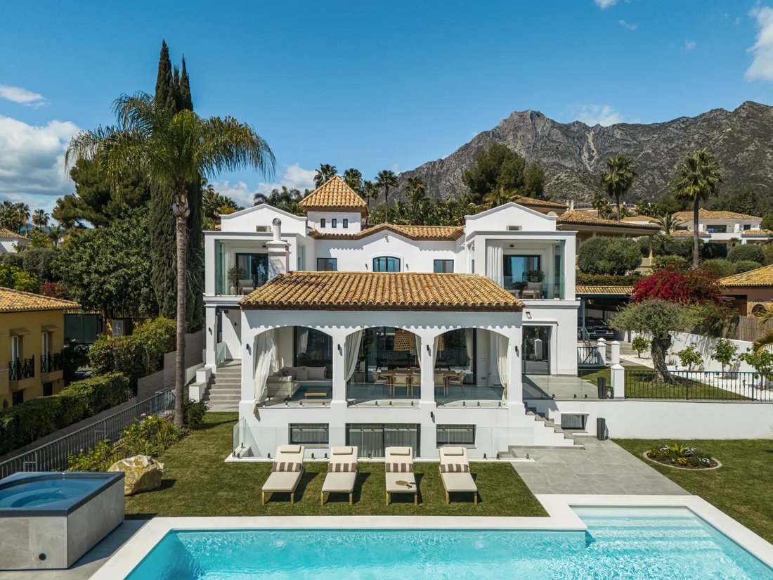 Villa in Sierra Blanca, Marbella, Spain 1 - 17923045
