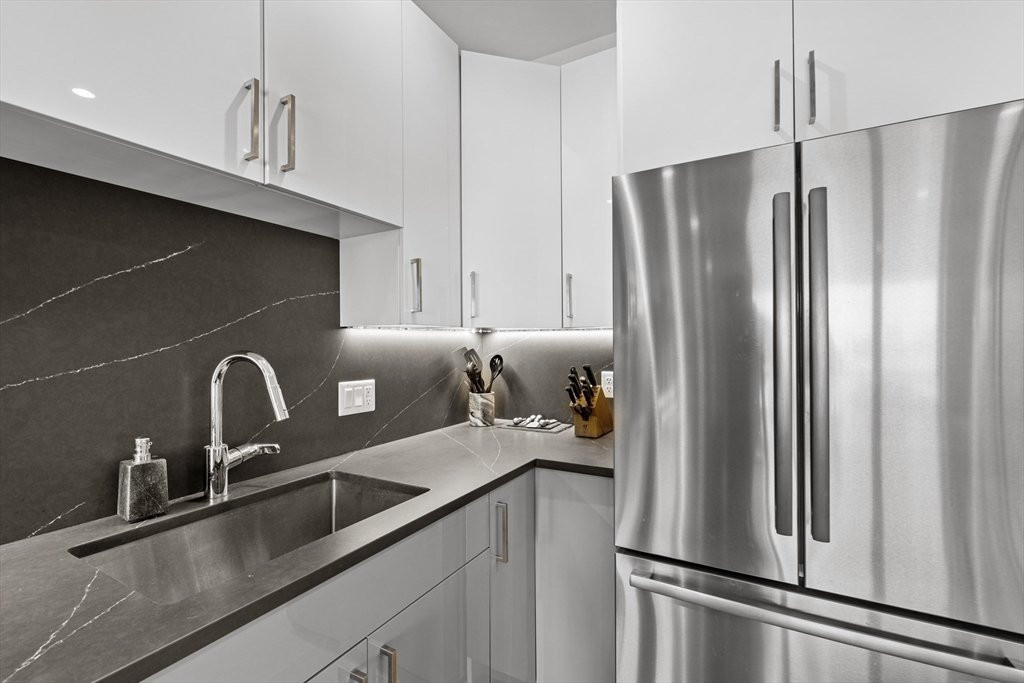Condo in Boston, Massachusetts, United States 5 - 17922805