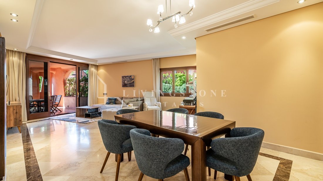 Apartment in Gualdalmansa, Estepona, Andalusia 3 - 17921802