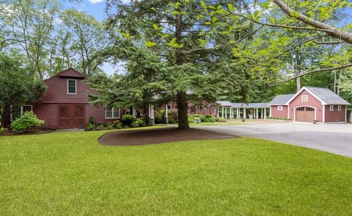 House in Milton, Massachusetts, United States 1