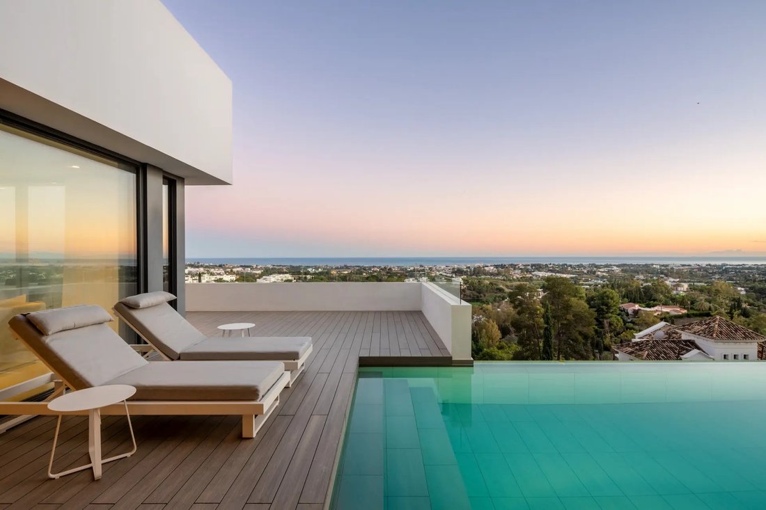 Villa in La Quinta, Benahavis, Andalusia 2 - 17923213