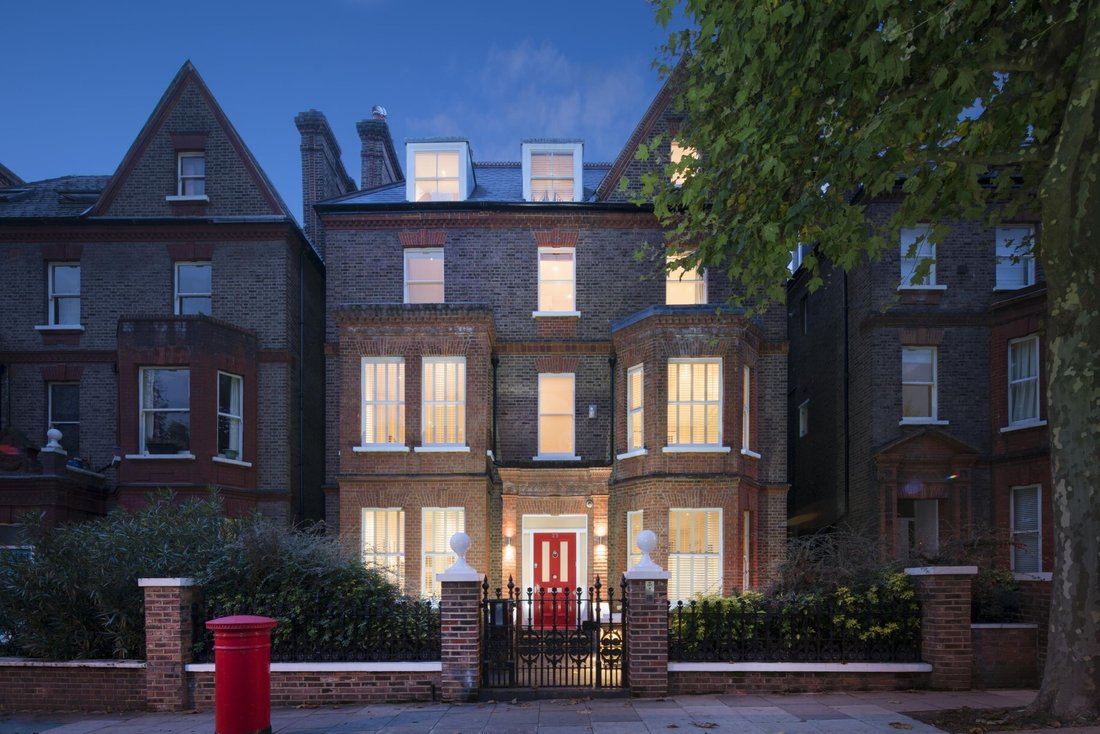 House in Swiss Cottage, Camden, England 1 - 17916403