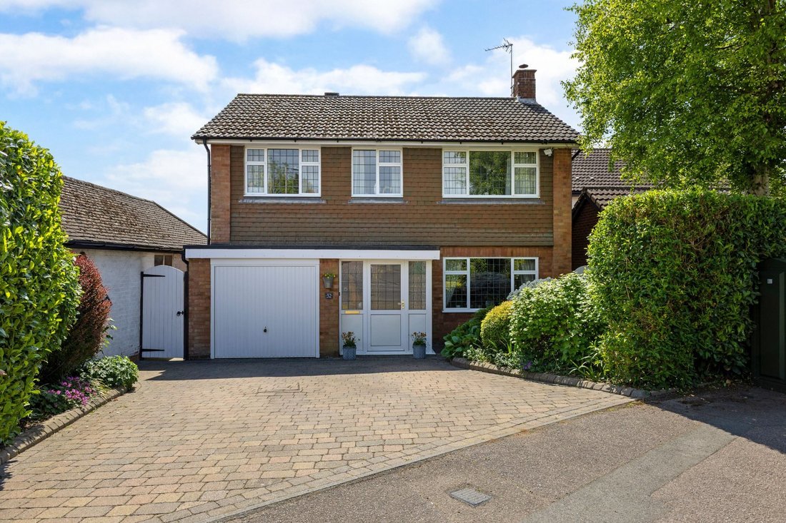House in Breadcroft, Harpenden, England 1 - 17920024