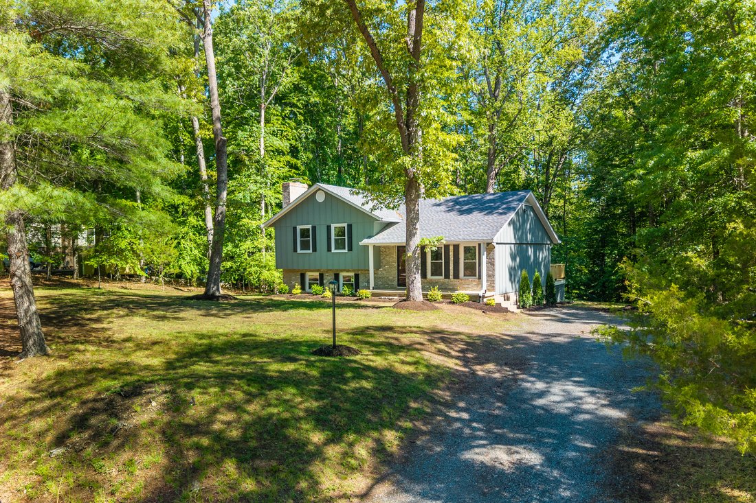 House in Charlottesville, Virginia, United States 2 - 17919331