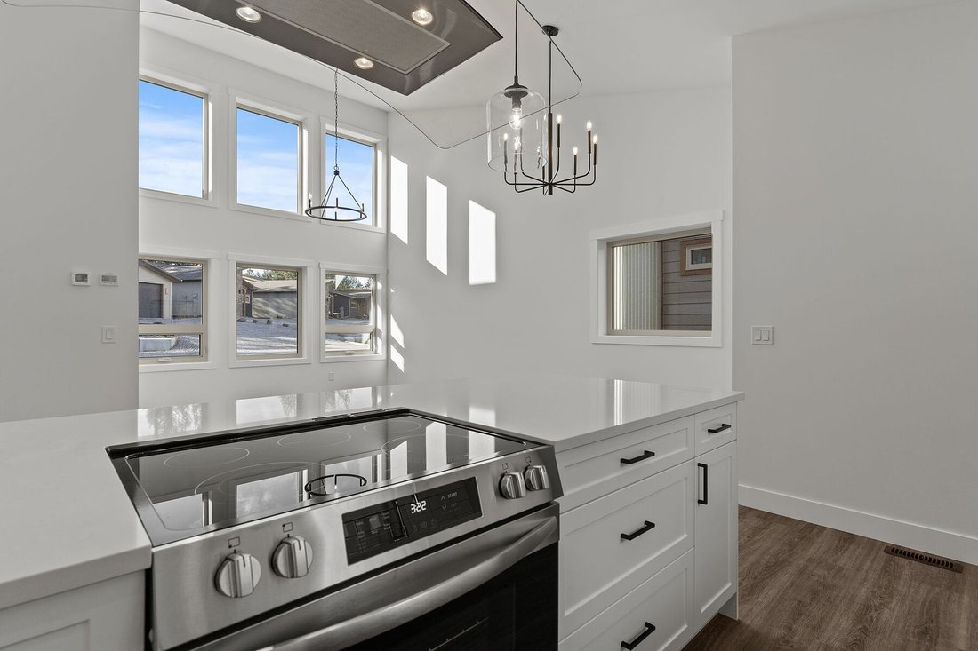 House in Windermere, British Columbia, Canada 4 - 17923196