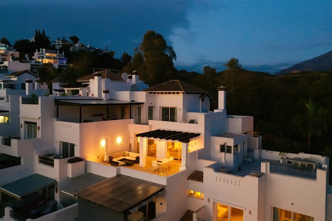 Appartamento a Nueva Andalucía, Marbella, Spagna 1 - 17923630