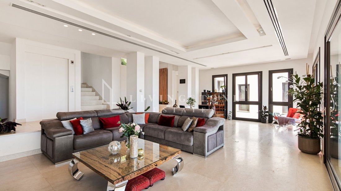 Villa in Marbella, Andalusia, Spain 2 - 17920503