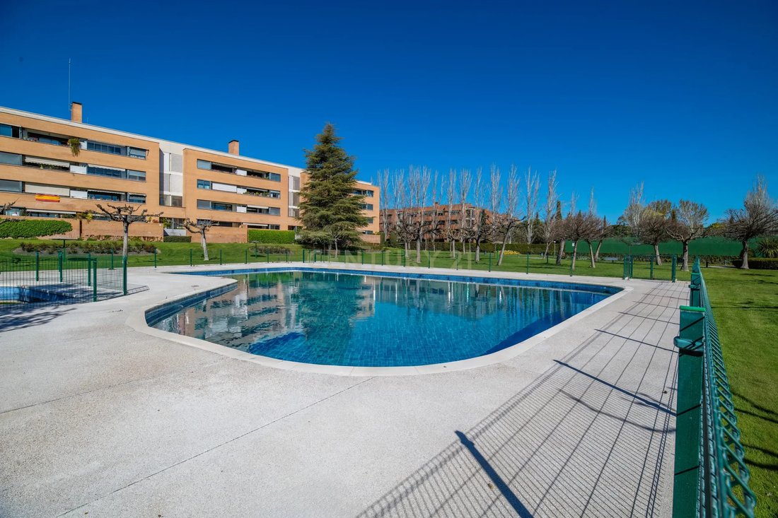 Apartment in Pozuelo de Alarcon, Comunidad de Madrid, Spain 1 - 17544471
