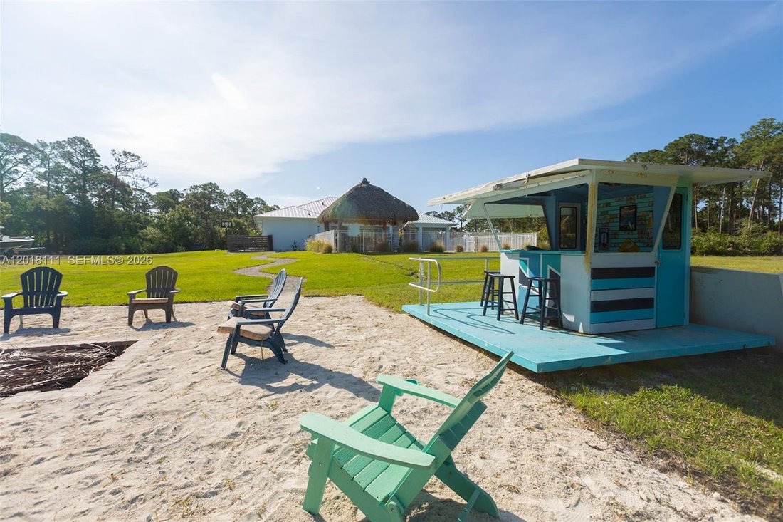 House in Fort Pierce, Florida, United States 4 - 17916799