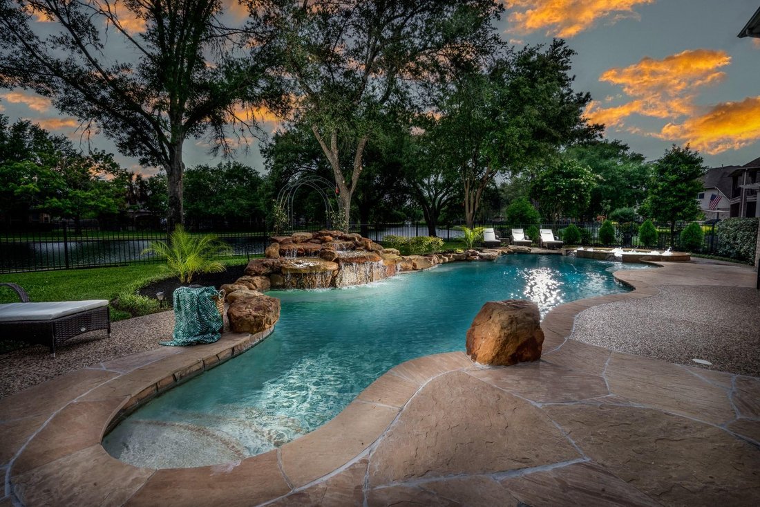 House in Houston, Texas, United States 3 - 17921737