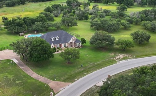 House in Weatherford, Texas, United States 1