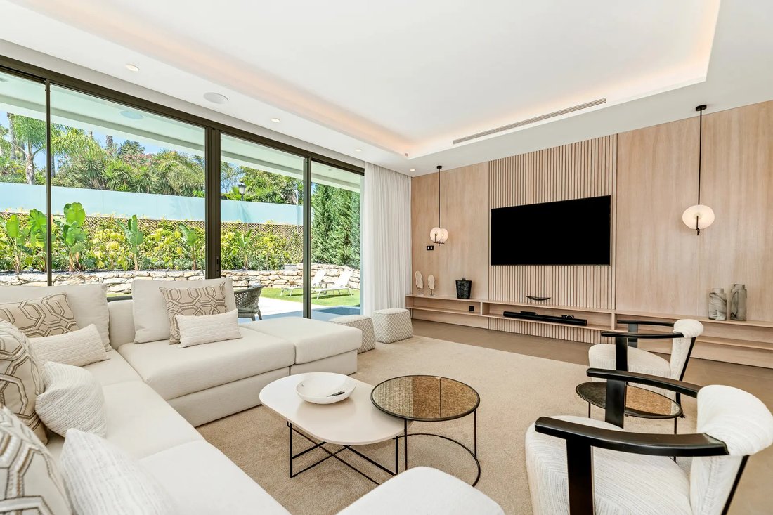 Villa in Nueva Andalucia, Marbella, Spain 3 - 17923327