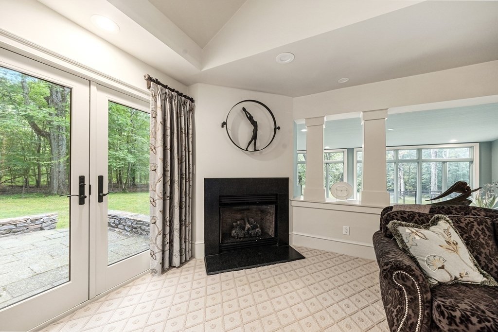 House in Milton, Massachusetts, United States 5 - 17919425