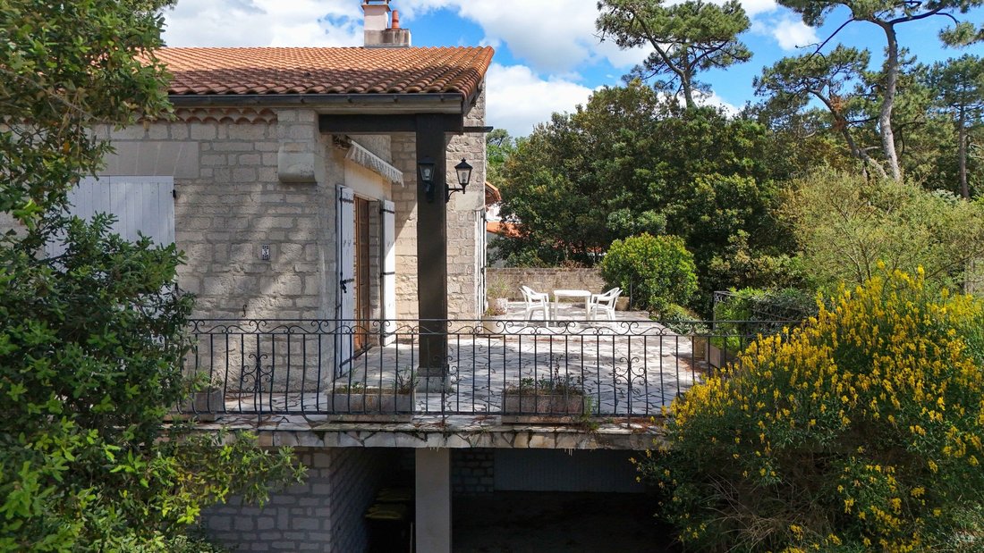 House in Vaux-sur-Mer, Nouvelle-Aquitaine, France 4 - 17923195