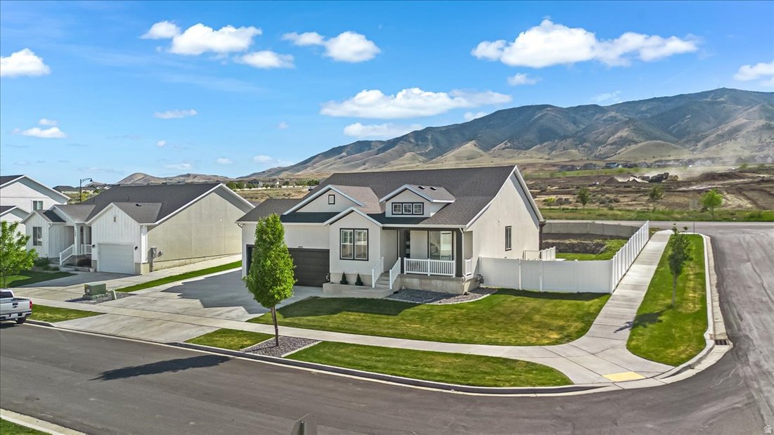 House in Saratoga Springs, Utah, United States 3 - 17921148