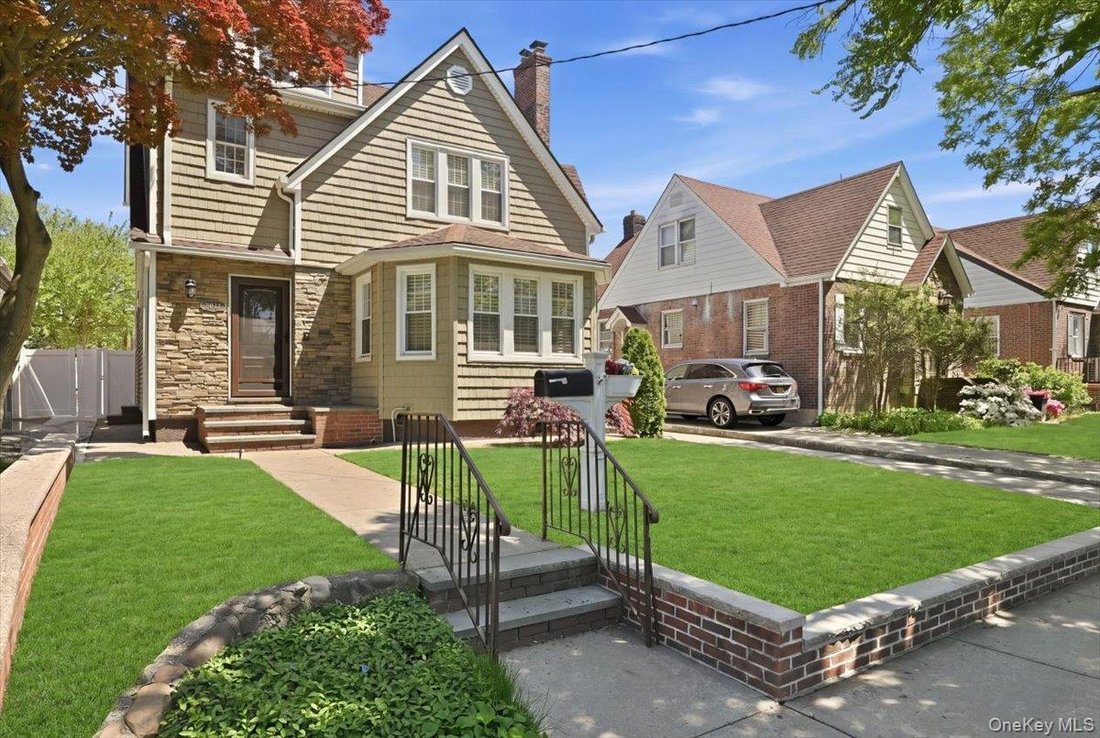 House in New York, New York, United States 3 - 17921480