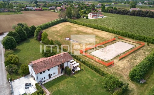 Terreno a Roncade, Veneto, Italia 1